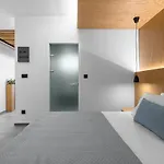 Rothos Luxury *