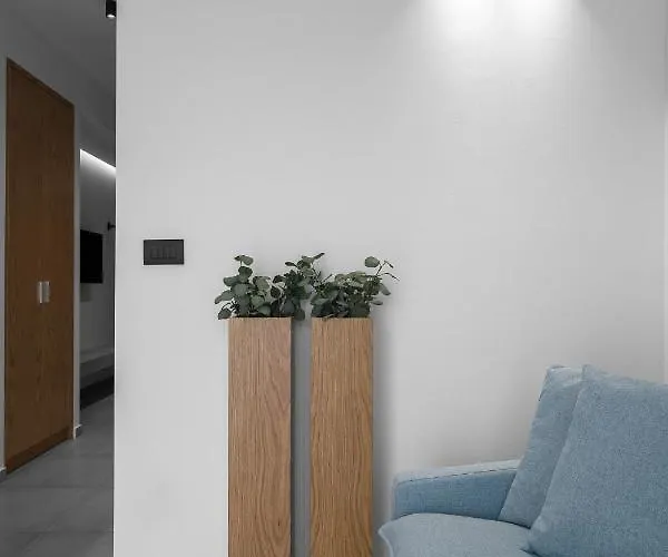 Rothos Luxury ستافروس