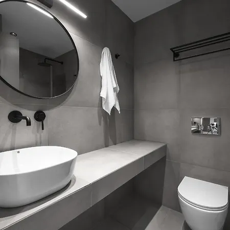 Rothos Luxury Apartment *