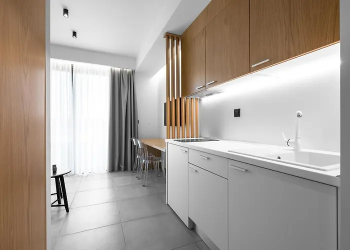 Rothos Luxury